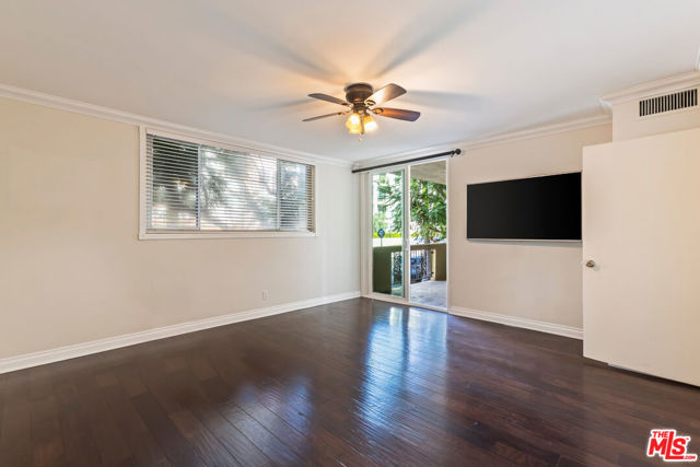 Drew Fenton | 11970 Montana Avenue Los Angeles CA | MLS: 7465489 Drew Fenton | 11970 Montana Avenue Los Angeles CA | MLS: 7465489