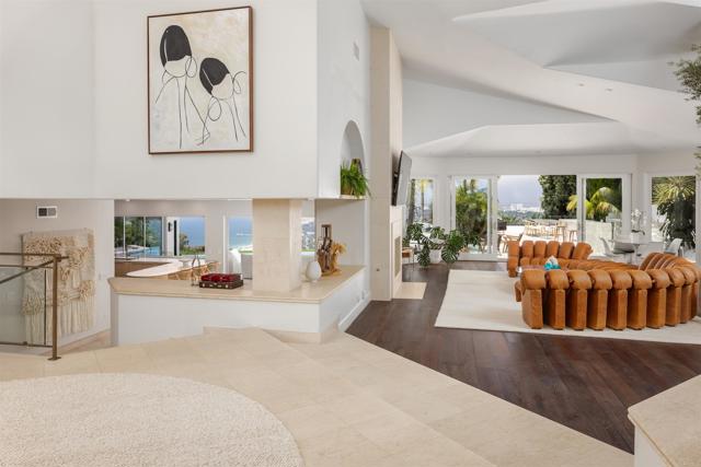 Detail Gallery Image 58 of 75 For 1904 via Casa Alta, La Jolla,  CA 92037 - 7 Beds | 7/2 Baths