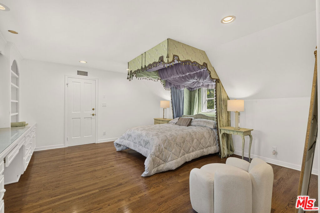 MLS #26833791 image #42