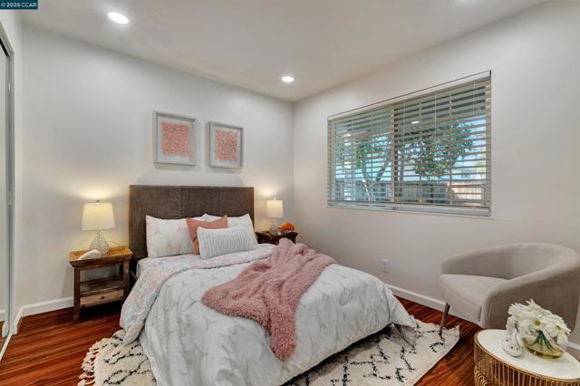 19 Marques Pl, Danville CA: https://media.crmls.org/mediaz/8a45e118-24c1-419d-9ac6-7fa8df46d7d4.jpg