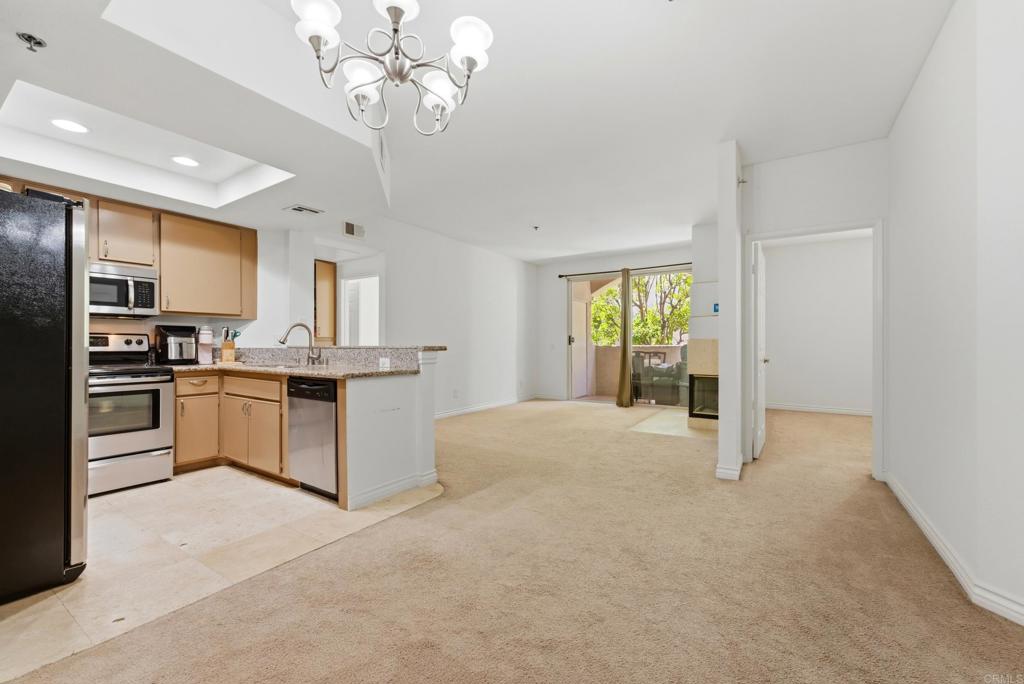 680 Camino De La Reina - photo 5