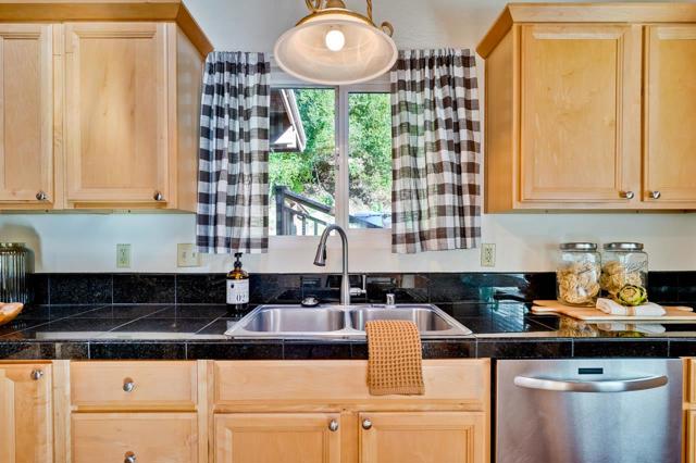 851 Burns Avenue, Aptos CA: https://media.crmls.org/mediaz/8a46b10a-d71a-480f-a782-aa6ab41ed780.jpg