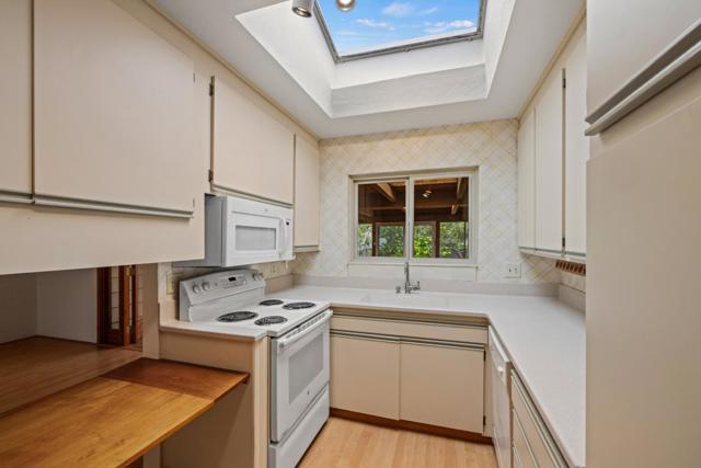 1151 Arrowhead Road, Pebble Beach CA: https://media.crmls.org/mediaz/8a46d5b6-61a1-4d55-ac89-f46486333f8a.jpg