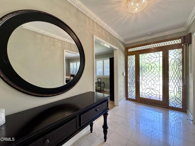 1535 Glenmont Drive, Glendale CA: https://media.crmls.org/mediaz/8a47c32e-0fee-4f19-82b0-9da859a52bfb.jpg