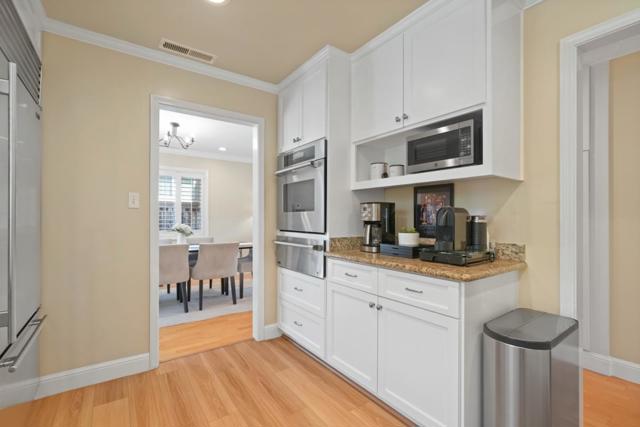 3172 Morris Drive, Palo Alto CA: https://media.crmls.org/mediaz/8a47f252-89c8-4efa-8c6a-b87633ea2284.jpg
