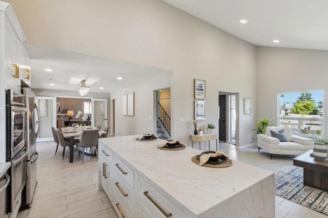 2494 Prunetree Court, San Jose CA: https://media.crmls.org/mediaz/8a484bc7-503a-4f21-a136-8a251e6111d8.jpg