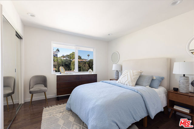 3360 Ley Drive, Los Angeles CA: https://media.crmls.org/mediaz/8a497836-5a12-46d4-ab01-4403b7bcf5e2.jpg