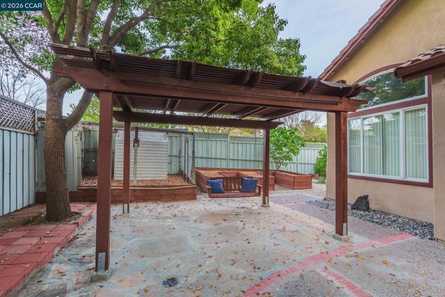 Image 31 of 35 For 7592 Meadow Ct