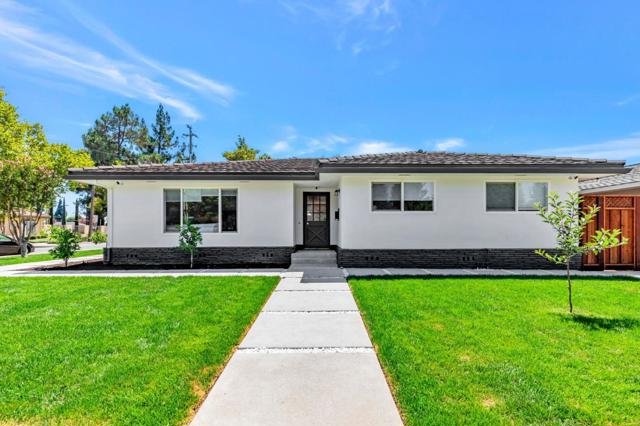 700 Eschenburg Drive, Gilroy CA: https://media.crmls.org/mediaz/8a4bd801-8579-4bf1-a385-2e3e91ec5cbb.jpg