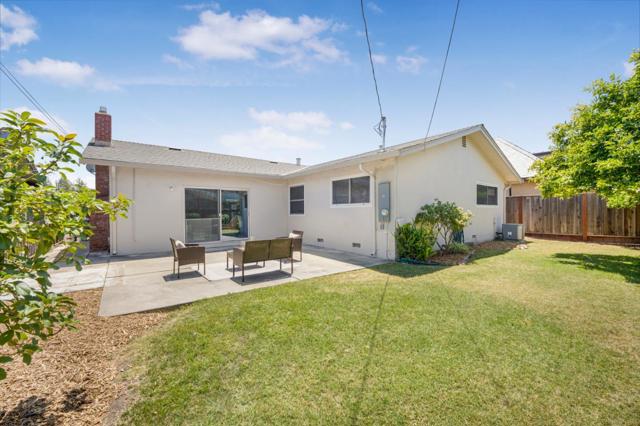 1309 Carlsen Way, San Jose CA: https://media.crmls.org/mediaz/8a4c89ba-d889-4efc-ba6e-1165dab09b19.jpg