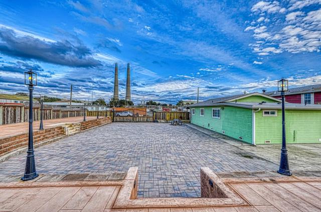 7550 Sandholdt Road, Moss Landing CA: https://media.crmls.org/mediaz/8a4d13ba-4243-4935-9a46-4887f1b496b5.jpg