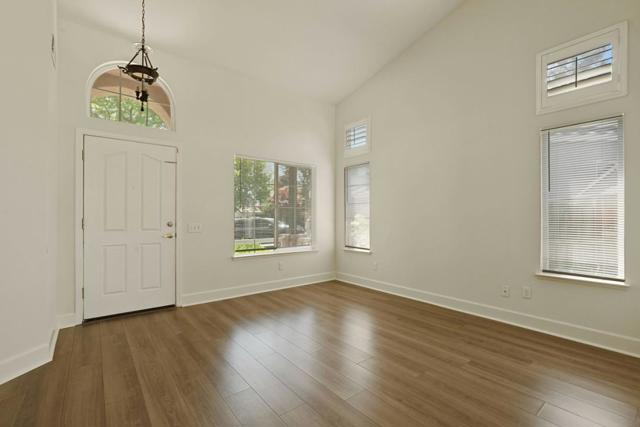 3157 Autumn Chase Circle, Stockton CA: https://media.crmls.org/mediaz/8a4e24b7-c1df-4a48-b4f4-b513426eb8c8.jpg