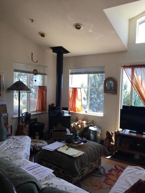 580 Russell Ridge, Watsonville CA: https://media.crmls.org/mediaz/8a50eaca-d4f8-4cea-b2aa-bd4522685a97.jpg