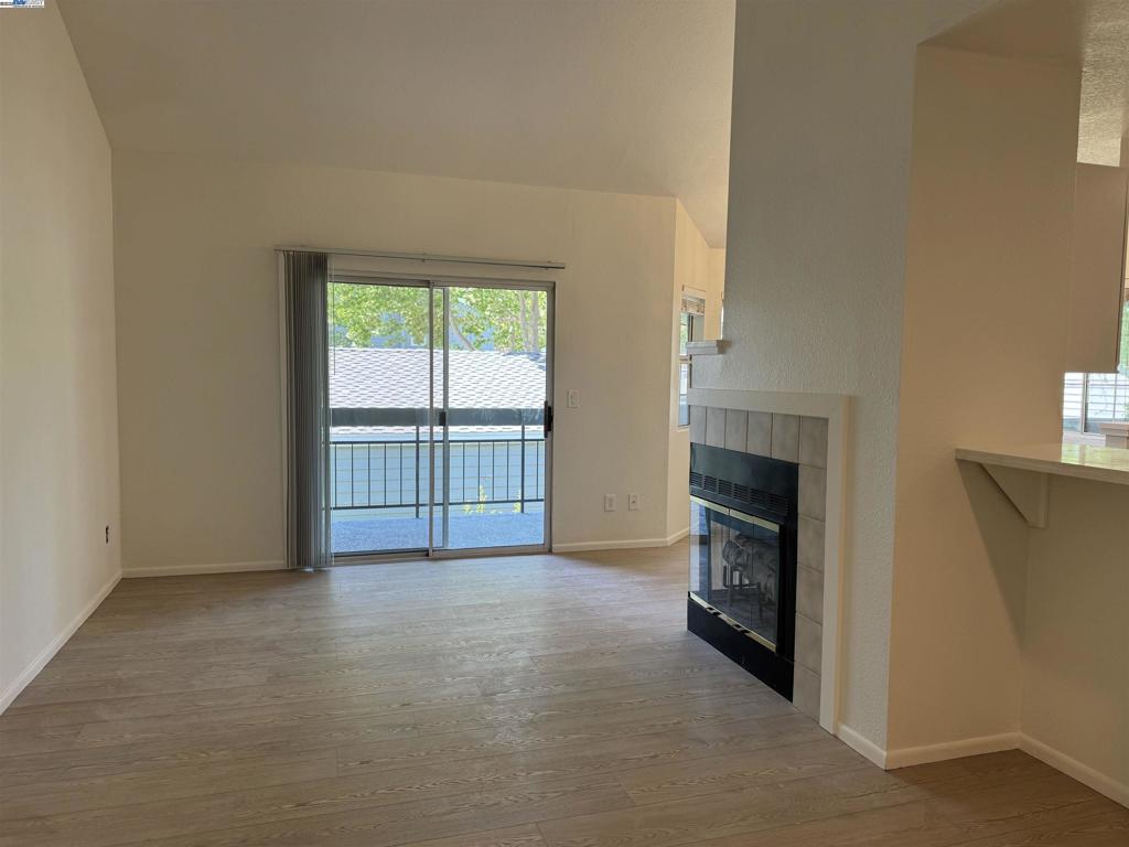 7595 Canyon Meadow Cir
