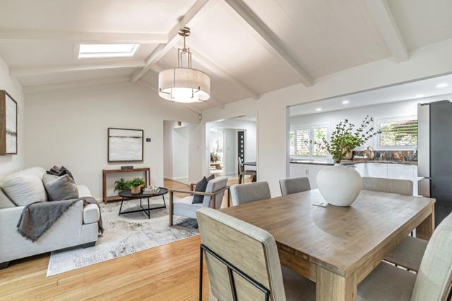1992 Montemar Way, San Jose CA: https://media.crmls.org/mediaz/8a513e4f-bc8e-492a-8c9d-c2778396ba97.jpg