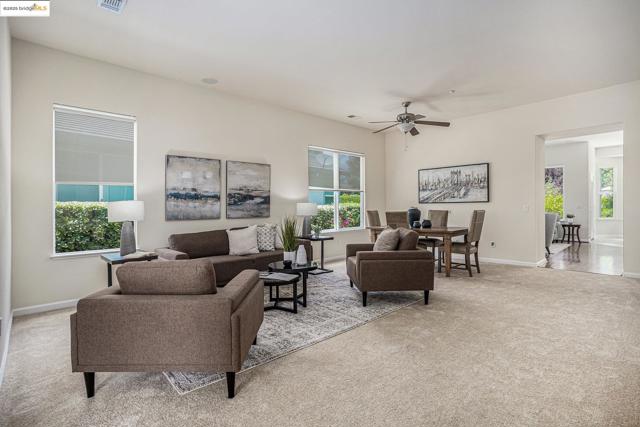 1012 Centennial Drive, Brentwood CA: https://media.crmls.org/mediaz/8a51427b-6815-491d-8ddd-ba7c5e36e382.jpg