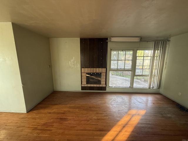 5252 Oak Park Drive, San Diego CA: https://media.crmls.org/mediaz/8a522baf-c726-4343-b94c-daa9c153c328.jpg