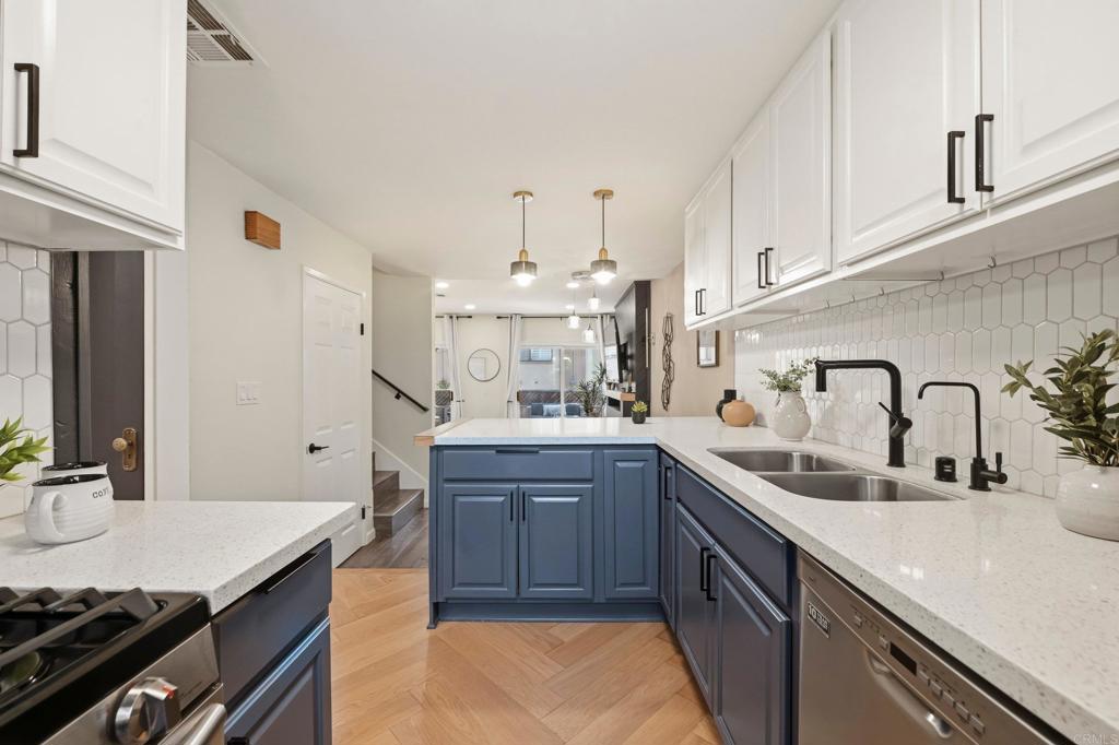 2349 Altisma Way - photo 11