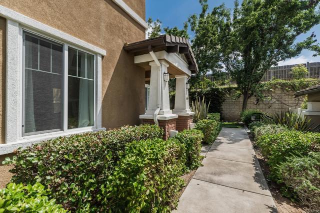 357 Borden Rd, San Marcos CA: https://media.crmls.org/mediaz/8a52ed89-0d50-453e-9d46-382eb96087c7.jpg
