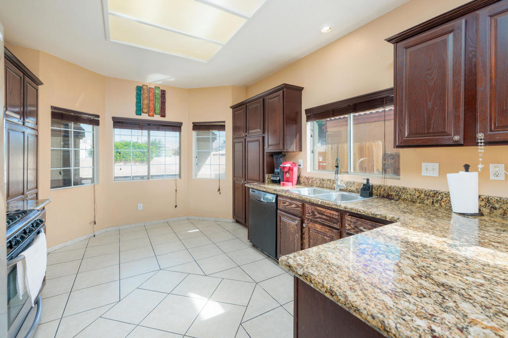 MLS #219139824DA image #4