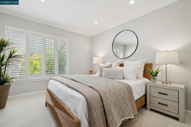 1150 Canyonwood Court, Walnut Creek CA: https://media.crmls.org/mediaz/8a543c88-1e93-46b3-bfca-4ecc80ccc1a9.jpg
