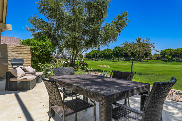 164 Deer Spring Way, Palm Desert, CA 92211