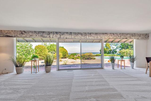 170 Hardwick Road, Woodside CA: https://media.crmls.org/mediaz/8a54f8c0-989e-4ee5-ba3a-d3c1bd4e3853.jpg