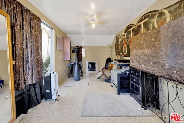 10133 Maple Street, Bellflower CA: https://media.crmls.org/mediaz/8a550c82-9136-492c-b861-c8a3aa76dc0c.jpg