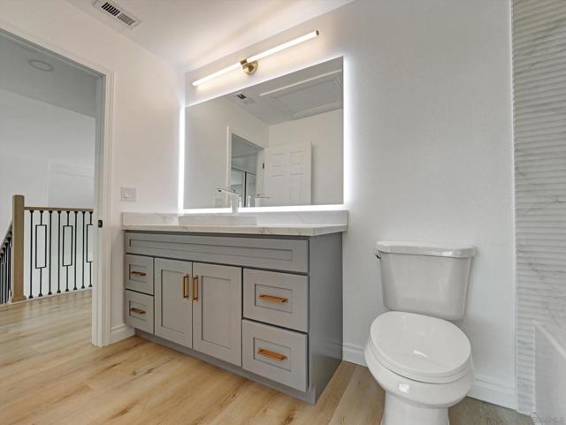 995 Bluecrest St, Corona CA: https://media.crmls.org/mediaz/8a57d78a-65d3-476b-8976-6a998a600052.jpg