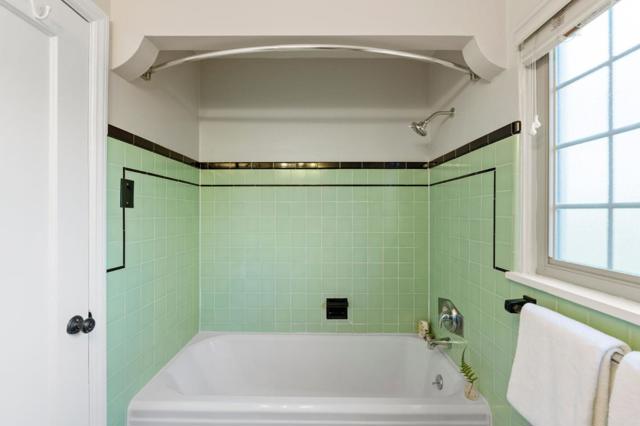 796 Willborough, Burlingame CA: https://media.crmls.org/mediaz/8a583197-ff55-461e-966f-077621936482.jpg