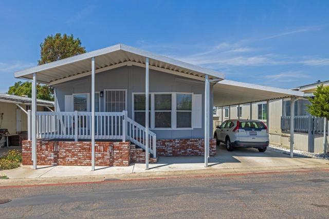 1285 E Washington, El Cajon CA: https://media.crmls.org/mediaz/8a5945b5-6bae-4c85-93f3-0b5aac16e6da.jpg