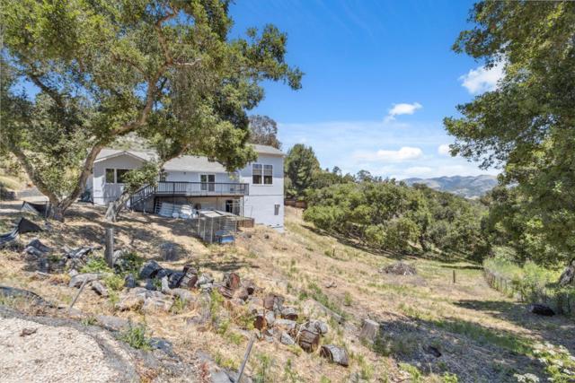 26045 Toro Road, Salinas CA: https://media.crmls.org/mediaz/8a5950ea-751d-479f-9d90-82e66af7005c.jpg