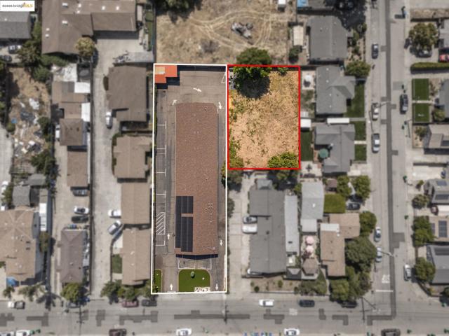 18905 Standish Ave, Hayward CA: https://media.crmls.org/mediaz/8a59ee06-4aa7-4817-bc9c-7f6c2d6eedbf.jpg