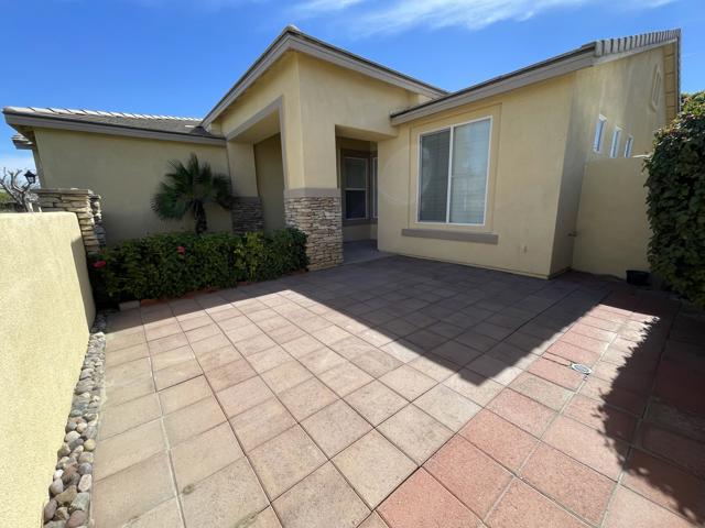 81449 Avenida Romero, Indio CA: https://media.crmls.org/mediaz/8a5a9456-ab1a-48c0-aae7-f6a6f5e5ad24.jpg