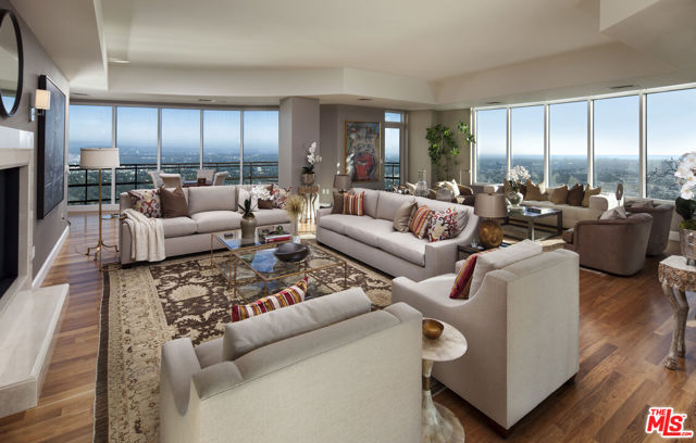1 W Century Drive, Los Angeles CA: https://media.crmls.org/mediaz/8a5aa1a0-c0e4-46b1-ad7f-f448bd08da20.jpg