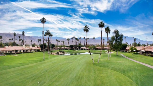 177 Las Lomas, Palm Desert CA: https://media.crmls.org/mediaz/8a5bb07e-0cc3-462d-8005-1dc349208906.jpg