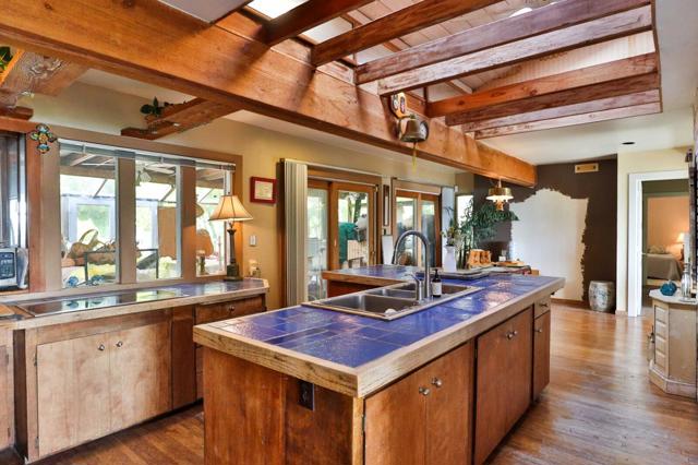 4980 Paradise Drive,  CA: https://media.crmls.org/mediaz/8a5c075e-8fc2-4736-86eb-43f9f5e5e8d8.jpg