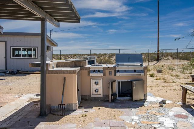 Detail Gallery Image 22 of 36 For 5655 Last Mile Rd, Johnson Valley,  CA 92285 - 3 Beds | 2 Baths