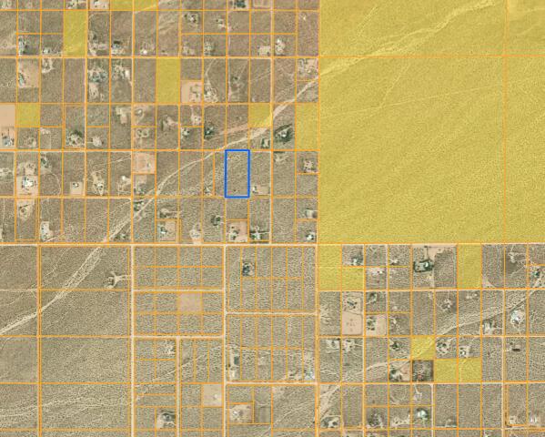 216 Jesse Road, Landers CA: https://media.crmls.org/mediaz/8a5c7635-da99-4e94-b65a-2b792a2dede9.jpg