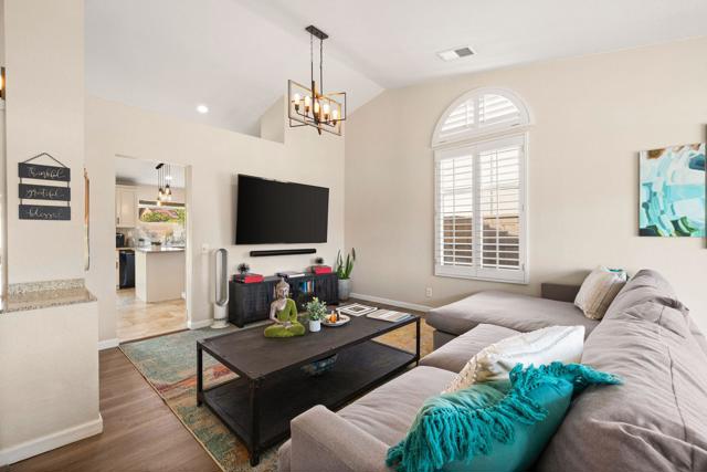 42639 Devonshire Street, Palm Desert CA: https://media.crmls.org/mediaz/8a5d0328-c18b-4152-9744-e9d7c43ae921.jpg