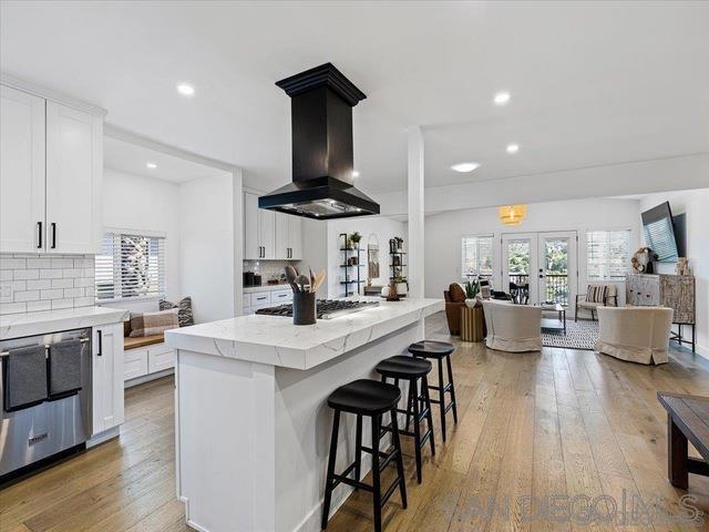 5586 Hamill Ave, San Diego CA: https://media.crmls.org/mediaz/8a5d2b9c-1e52-44cb-838b-58b0ac0952ec.jpg