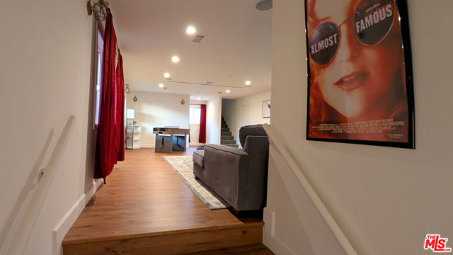 4925 W 20th Street, Los Angeles CA: https://media.crmls.org/mediaz/8a5da66a-cb85-4c32-b606-1b4b2817760a.jpg