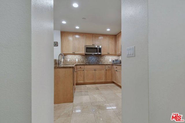 5625 Crescent Parkway, 109 photo 11