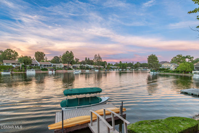 1275 Westwind Circle, Westlake Village CA: https://media.crmls.org/mediaz/8a5eefc5-3c0c-42d8-ac7c-de092d64b4d5.jpg