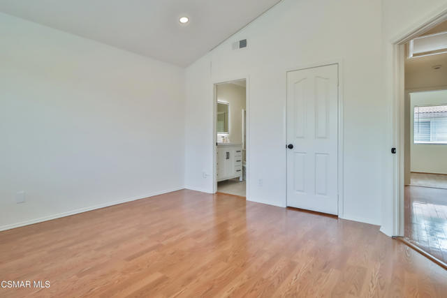 2711 Stearns Street, Simi Valley CA: https://media.crmls.org/mediaz/8a5f058d-a54e-41da-b0ef-666d3227492e.jpg