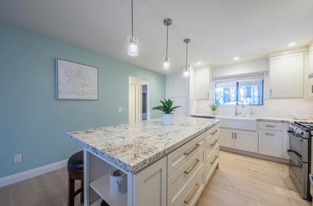 250 Forest Ridge Road, Monterey CA: https://media.crmls.org/mediaz/8a6006fd-9562-450c-b867-487472c6d916.jpg