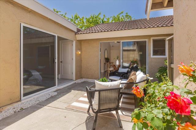 266 Truckee Lane, San Jose CA: https://media.crmls.org/mediaz/8a60ee9a-2582-4b92-9eb1-25de268c2e21.jpg
