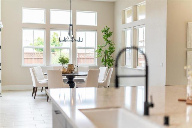 2999 Bluffs Drive, Marina CA: https://media.crmls.org/mediaz/8a60fbba-d529-4076-b36c-31dce54629e4.jpg