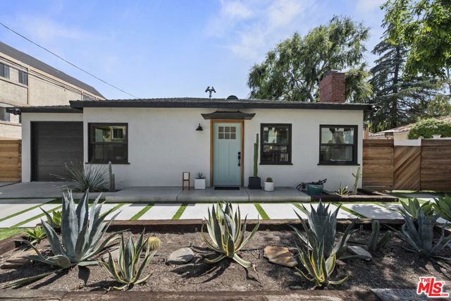 10868 WEDDINGTON Street photo 7