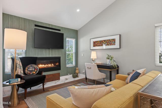 Detail Gallery Image 4 of 47 For 5350 Driftwood St #4,  Oxnard,  CA 93035 - 2 Beds | 2 Baths